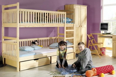 Дитячі дерев'яні мебелі