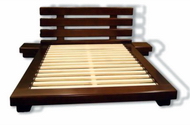 Кровать из массива дерева